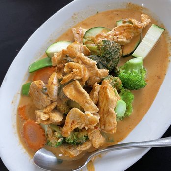 Bainbridge Thai Cuisine - Yellow curry - Thai Near Me - Bainbridge Island, Washington Bainbridge Thai Cuisine - Yellow curry - Thai Near Me - Bainbridge Island, Washington
