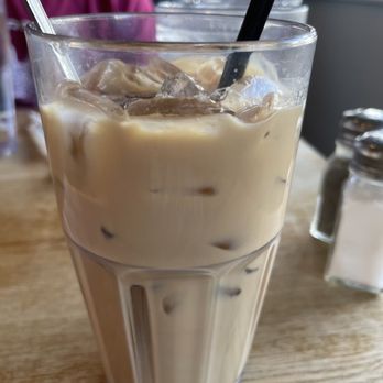Jongewaard's Bake n Broil - Latte - American Near Me - Long Beach, California