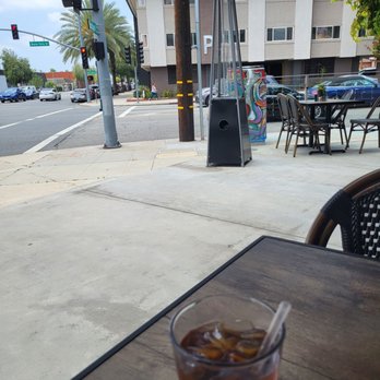BB Cafe & Catering - Lovely day - Cafes Near Me - Burbank, California