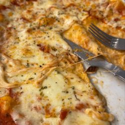 La Gritta - Margarita Pizza- reminds me of Heno de Pravia.  Why?