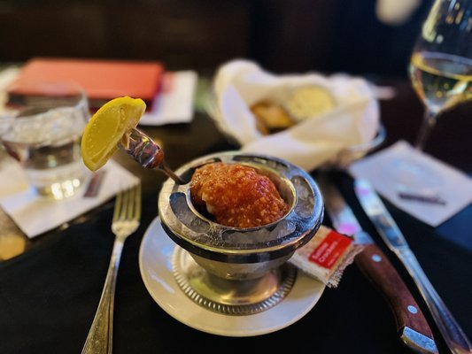 St. Elmo Steak House by null