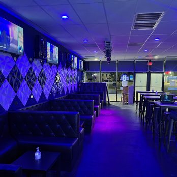 Chyllout Loung - Clean, Modern, Chyll, Vibes - Hookah Bars Near Me - Houston, Texas Chyllout Loung - Clean, Modern, Chyll, Vibes - Hookah Bars Near Me - Houston, Texas