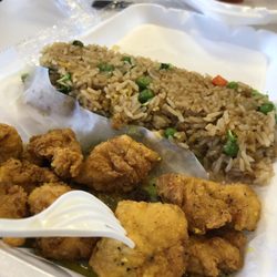WNB Factory Wings & Burger - Lemon pepper with fried rice