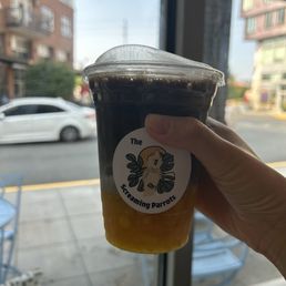Mango Hojicha Latte "Very Popular" Mango Hojicha Latte "Very Popular"