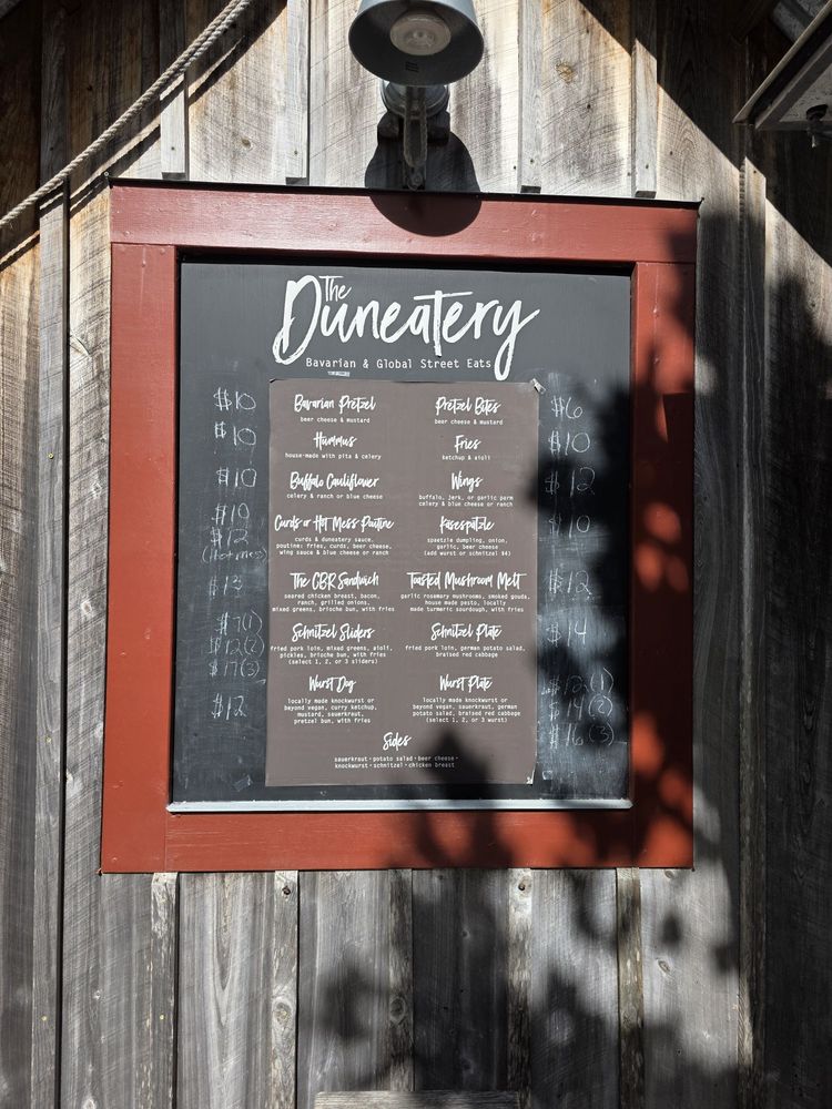 The Duneatery Logo