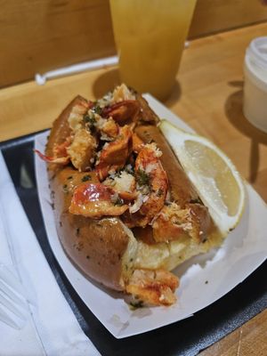 Boston & Maine Fish Co by null