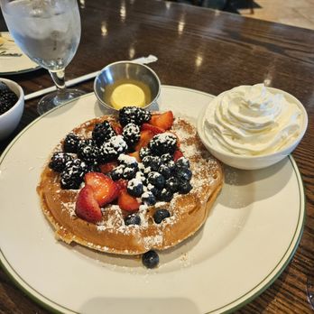Sadelle's - Waffle w fresh fruit - Breakfast & Brunch Near Me - Las Vegas, Nevada Sadelle's - Waffle w fresh fruit - Breakfast & Brunch Near Me - Las Vegas, Nevada