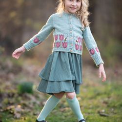 Laura Priestley Photography - Brand & product photography: image showcasing an sweater knitting pattern for a local yarn artisan; Morgantown, WV