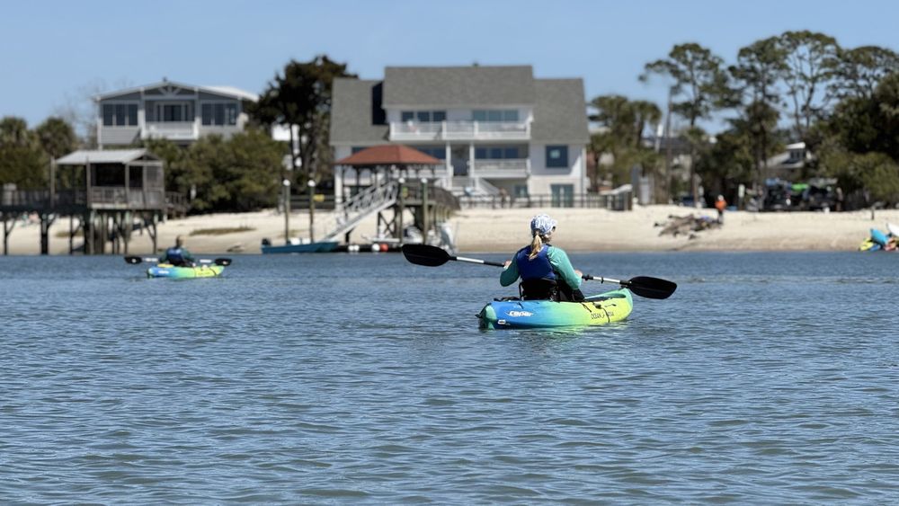 Aqua Dawg Kayak Company Logo
