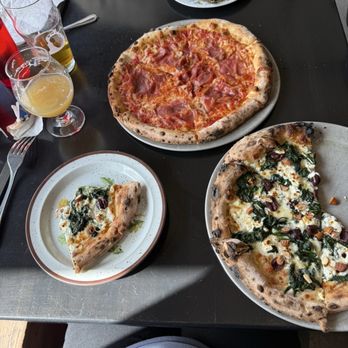 Pizzeria Lola - Single topping prosciutto pizza, The Xerxes pizza, 2 IPAs - Pizza Near Me - Minneapolis, Minnesota Pizzeria Lola - Single topping prosciutto pizza, The Xerxes pizza, 2 IPAs - Pizza Near Me - Minneapolis, Minnesota