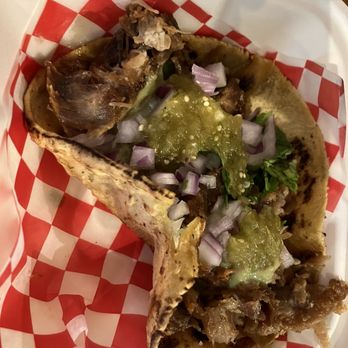 Seven Lives Tacos y Mariscos - Mexican Near Me - Toronto, Ontario