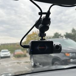 Gold Sound - cables on my dash cam neatly out of the way