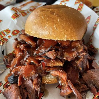 Phil's BBQ - E toro brisket sandwich - Barbeque Near Me - San Diego, California Phil's BBQ - E toro brisket sandwich - Barbeque Near Me - San Diego, California