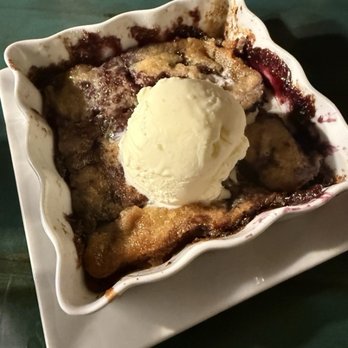 Loungin' Lizard - Berry cobbler - Cocktail Bars Near Me - Cortez, Colorado