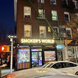 Smokers World - Best smoke shop in Williamsburg