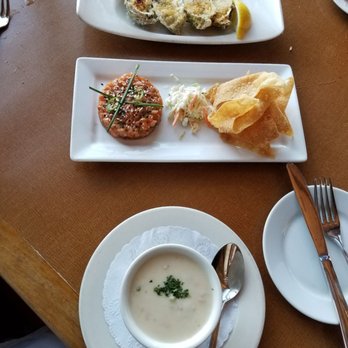 The Trident - Baked oysters, salmon tartar and clam chowder - Seafood Near Me - Sausalito, California The Trident - Baked oysters, salmon tartar and clam chowder - Seafood Near Me - Sausalito, California