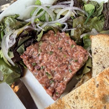 Early Mountain Vineyards - Bison Tartare - Wineries Near Me - Madison, Virginia