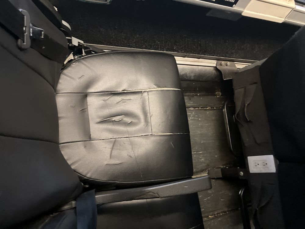 GREYHOUND BUS LINES Updated September 2024 17 Photos & 29 Reviews 880 E Butler Ave