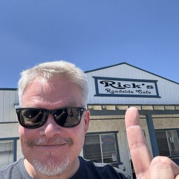 Rick's Roadside Cafe - Sign - Breakfast & Brunch Near Me - Pinon Hills, California