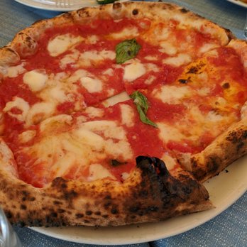 Antonio & Antonio - Pizza margherita - Pizza Near Me - Naples, NA