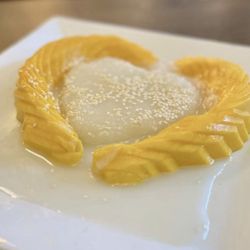 Lemongrass & Lime - a thai bistro - Sweet Sticky Rice w/Mango