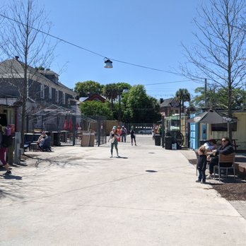 Starland Yard - Food Trucks Near Me - Savannah, Georgia
