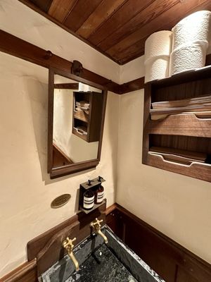 The Commerce Inn by null