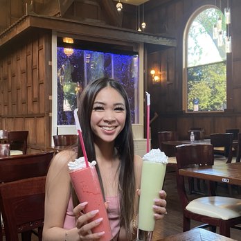 Pho Tasty - Avocado & strawberry smoothie - Vietnamese Near Me - Davis, California Pho Tasty - Avocado & strawberry smoothie - Vietnamese Near Me - Davis, California