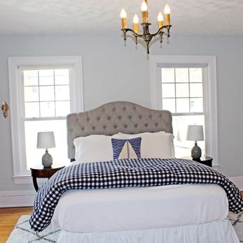 McGregor Manor - Queen bedroom + crib located on 2nd floor. En-suite bathroom (with shower) attached. - Bed & Breakfast Near Me - Mc Gregor, Iowa McGregor Manor - Queen bedroom + crib located on 2nd floor. En-suite bathroom (with shower) attached. - Bed & Breakfast Near Me - Mc Gregor, Iowa