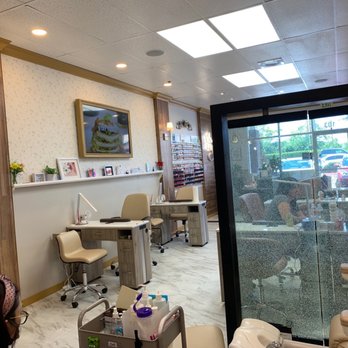SOPHIA NAILS & SPA - View of their clean and classy studio. - Nail Salons Near Me - Poway, California SOPHIA NAILS & SPA - View of their clean and classy studio. - Nail Salons Near Me - Poway, California