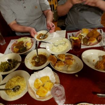 Dan'l Boone Inn - The food comes quick and there's tons of it! - Bed & Breakfast Near Me - Boone, North Carolina Dan'l Boone Inn - The food comes quick and there's tons of it! - Bed & Breakfast Near Me - Boone, North Carolina