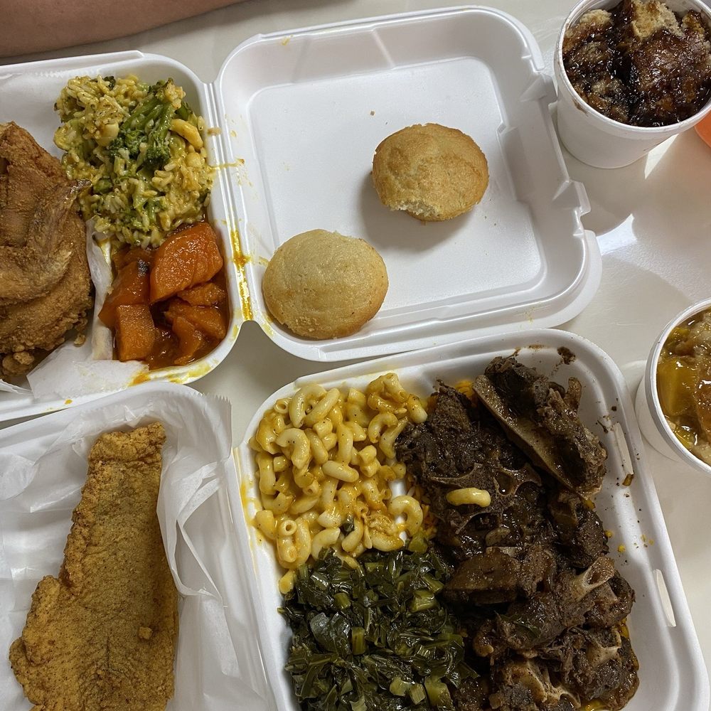 Big Daddy's Kitchen - Ox Tails, Catfish, & Fried Chicken - Soul Food Near Me - Atlanta, Georgia