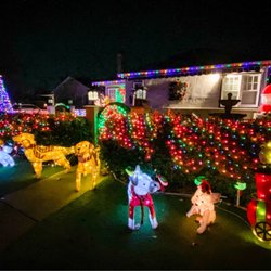 East Sacramento's Fab 40s Christmas Lights - Christmas 2022