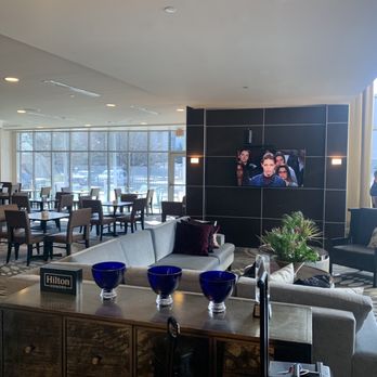 DoubleTree by Hilton Hotel Baton Rouge - Hotels Near Me - Baton Rouge, Louisiana DoubleTree by Hilton Hotel Baton Rouge - Hotels Near Me - Baton Rouge, Louisiana