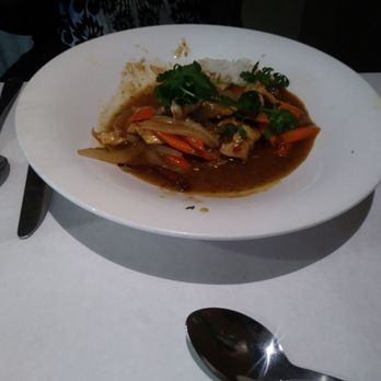 Lemon Grass Restaurant - Hot and spicy chicken - Asian Fusion Near Me - Sacramento, California