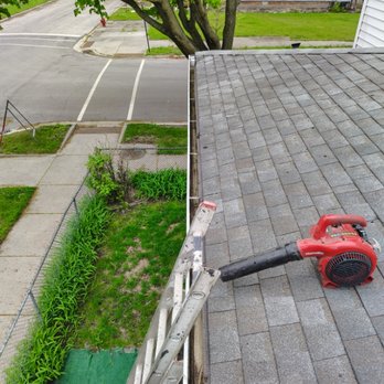 Fernandez Roofing & Gutters - Gutters cleaning - Roofing Near Me - Chicago, Illinois Fernandez Roofing & Gutters - Gutters cleaning - Roofing Near Me - Chicago, Illinois
