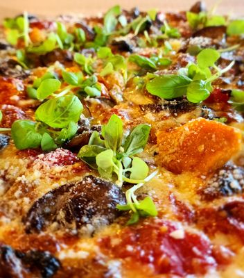 Majka Pizzeria by null
