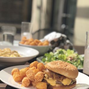 Seafood lovers of the Twin Cities unite