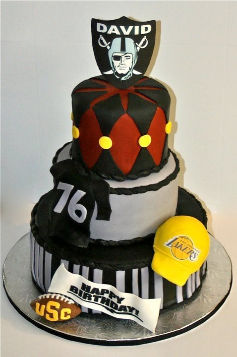 Desserts By Rondi Logo