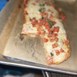Studio Movie Grill - Flatbread margarita pizza