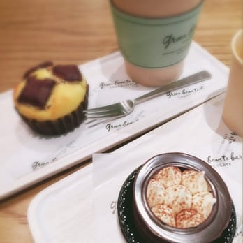 green bean to bar CHOCOLATE 福岡店>