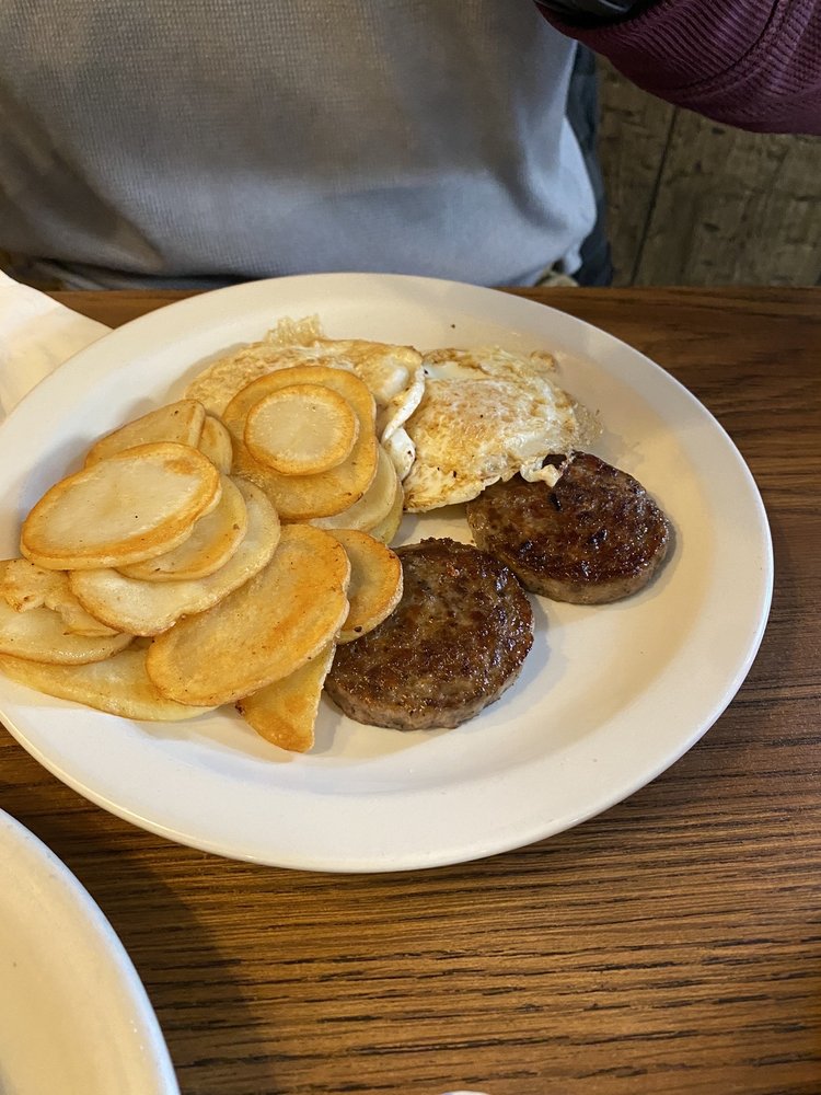 CJ’S FAMILY RESTAURANT Updated November 2024 10 Photos 1920