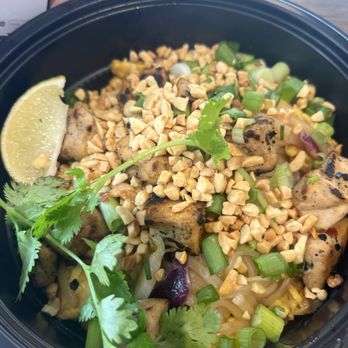 Noodles & Company - Pad Thai with Tofu - Salad Near Me - Pittsburgh, Pennsylvania Noodles & Company - Pad Thai with Tofu - Salad Near Me - Pittsburgh, Pennsylvania