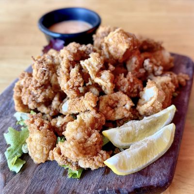 Four Tunas Fish & Bar by null