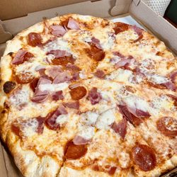 Original Mama's Pizza and Grill - Roman Grinder pizza