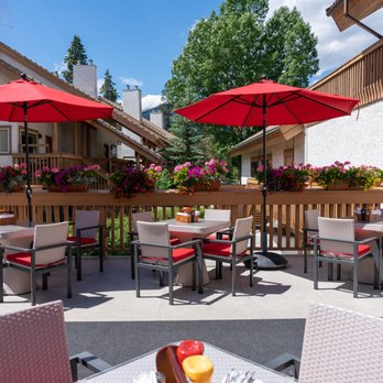 Alpha Bistro - Alpha Bistro Summer Patio - Canadian (New) Near Me - Banff, Alberta Alpha Bistro - Alpha Bistro Summer Patio - Canadian (New) Near Me - Banff, Alberta