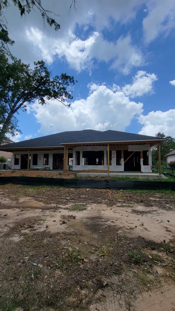 Slide of Cmon Construction