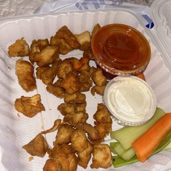 Sophie's Rest - Boneless chicken shit - Pizza Near Me - Southold, New York Sophie's Rest - Boneless chicken shit - Pizza Near Me - Southold, New York