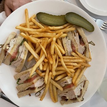 The Regency Bar & Grill - Turkey club sandwich - Cocktail Bars Near Me - New York, New York The Regency Bar & Grill - Turkey club sandwich - Cocktail Bars Near Me - New York, New York