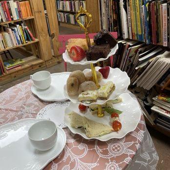 A Bayou City Picnic - High tea offerings... - Caterers Near Me A Bayou City Picnic - High tea offerings... - Caterers Near Me